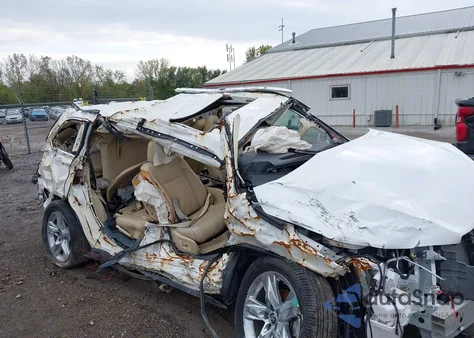 2019 Toyota Highlander Limited из США, поврежденный, VIN 5TDDZRFH3KS981000